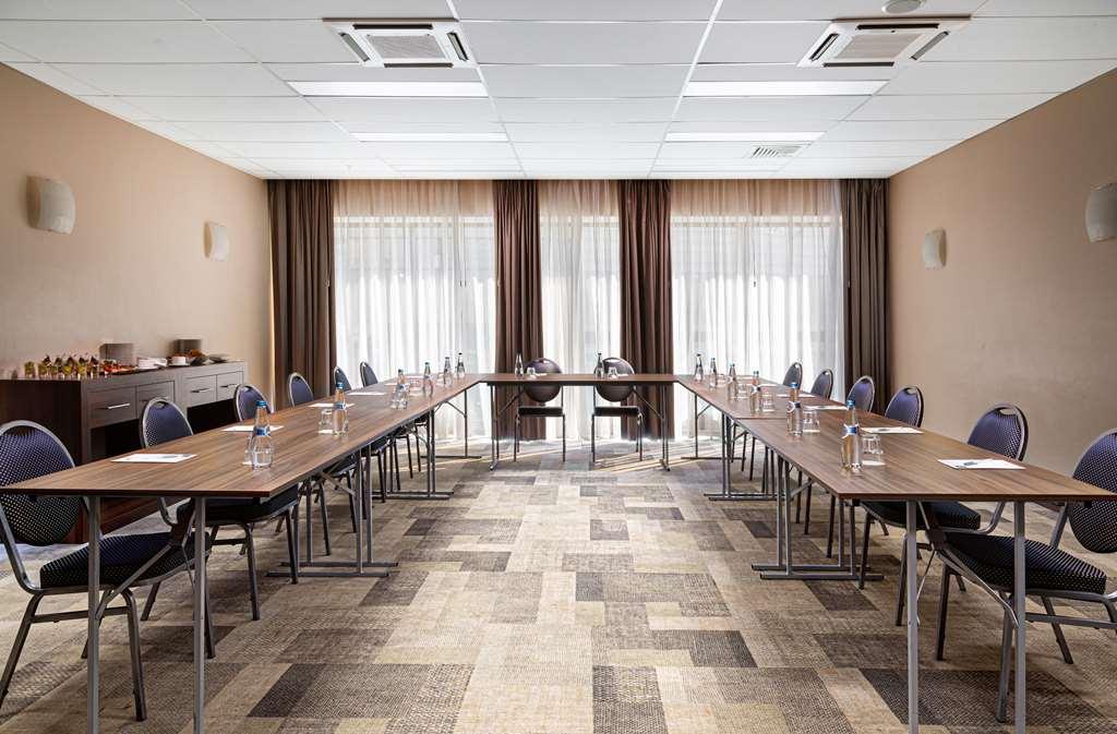 Hampton By Hilton Minsk City Centre Kemudahan gambar