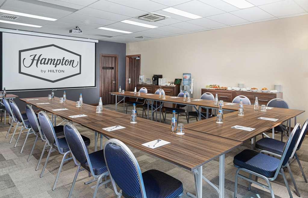 Hampton By Hilton Minsk City Centre Kemudahan gambar