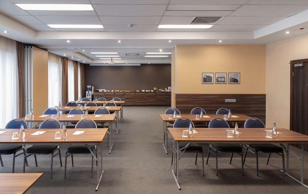 Hampton By Hilton Minsk City Centre Kemudahan gambar