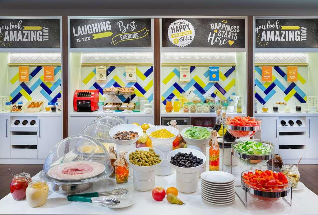 Hampton By Hilton Minsk City Centre Restoran gambar
