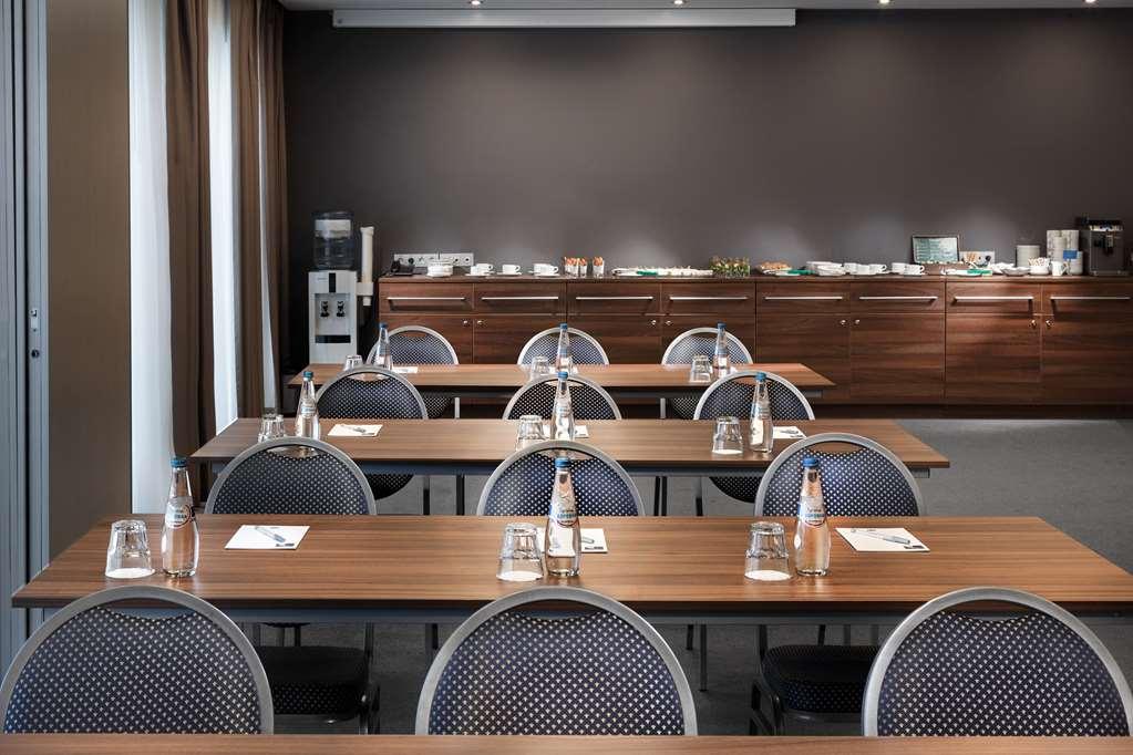 Hampton By Hilton Minsk City Centre Kemudahan gambar